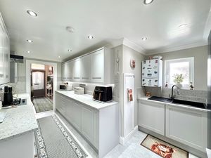 Photo 15- click for photo gallery